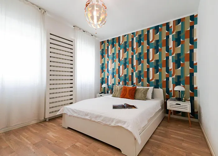 Maria - Modern With Parking And Workspace Bucarest