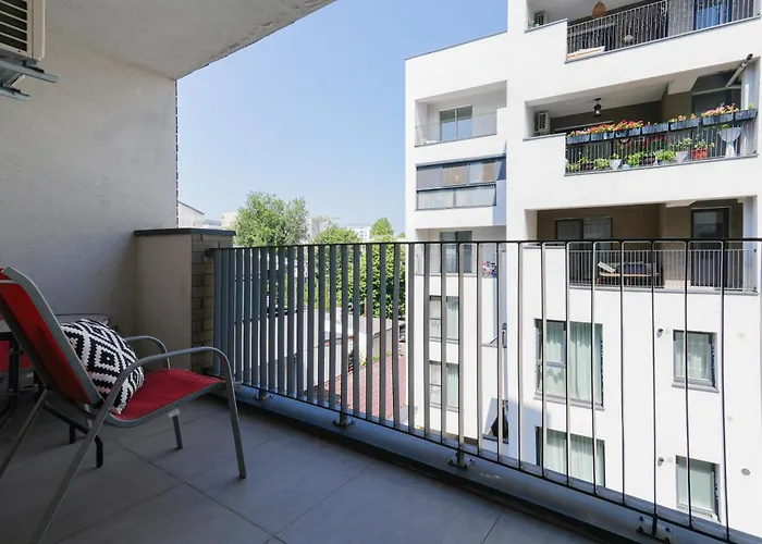 Maria - Modern With Parking And Workspace * Bucarest