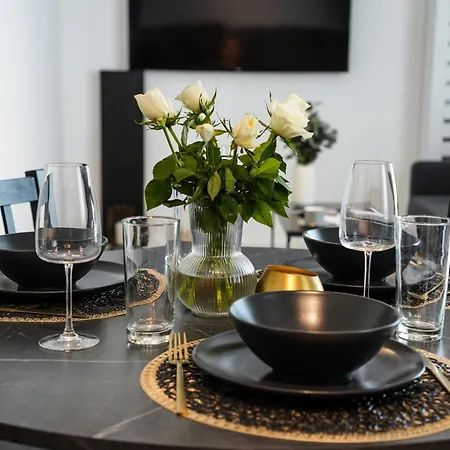 Apartment Maria - Modern With Parking And Workspace