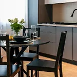 Appartamento Maria - Modern With Parking And Workspace