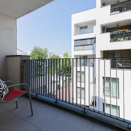 Maria - Modern With Parking And Workspace * Bucharest