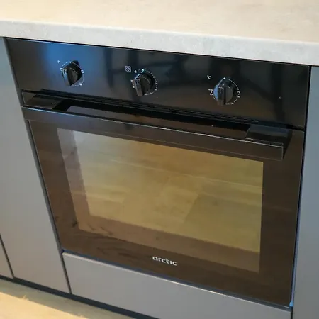 Maria - Modern With Parking And Workspace 公寓