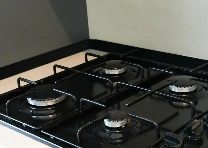 Maria - Modern With Parking And Workspace *