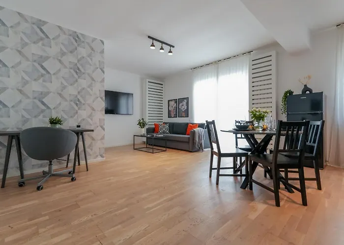 Апартаменты Maria - Modern With Parking And Workspace Бухарест